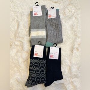 NWT Uniqlo Heattech crew socks pack of 4